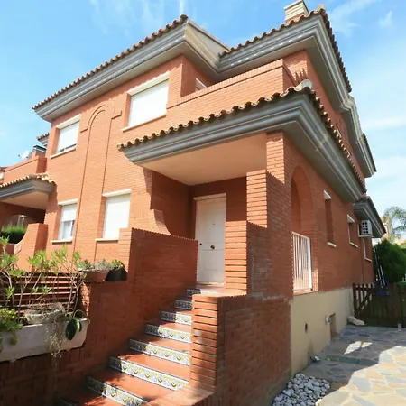 Casa Vista A La Piscina 8 Personas En * Cambrils